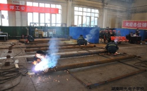 ȫ�ܻ����е��ѵ��