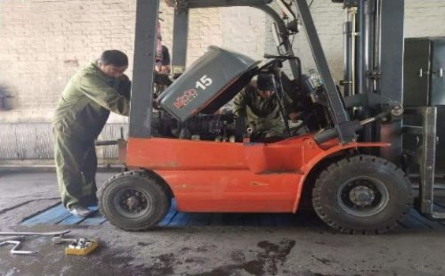 �泵ά����ѵѧУ